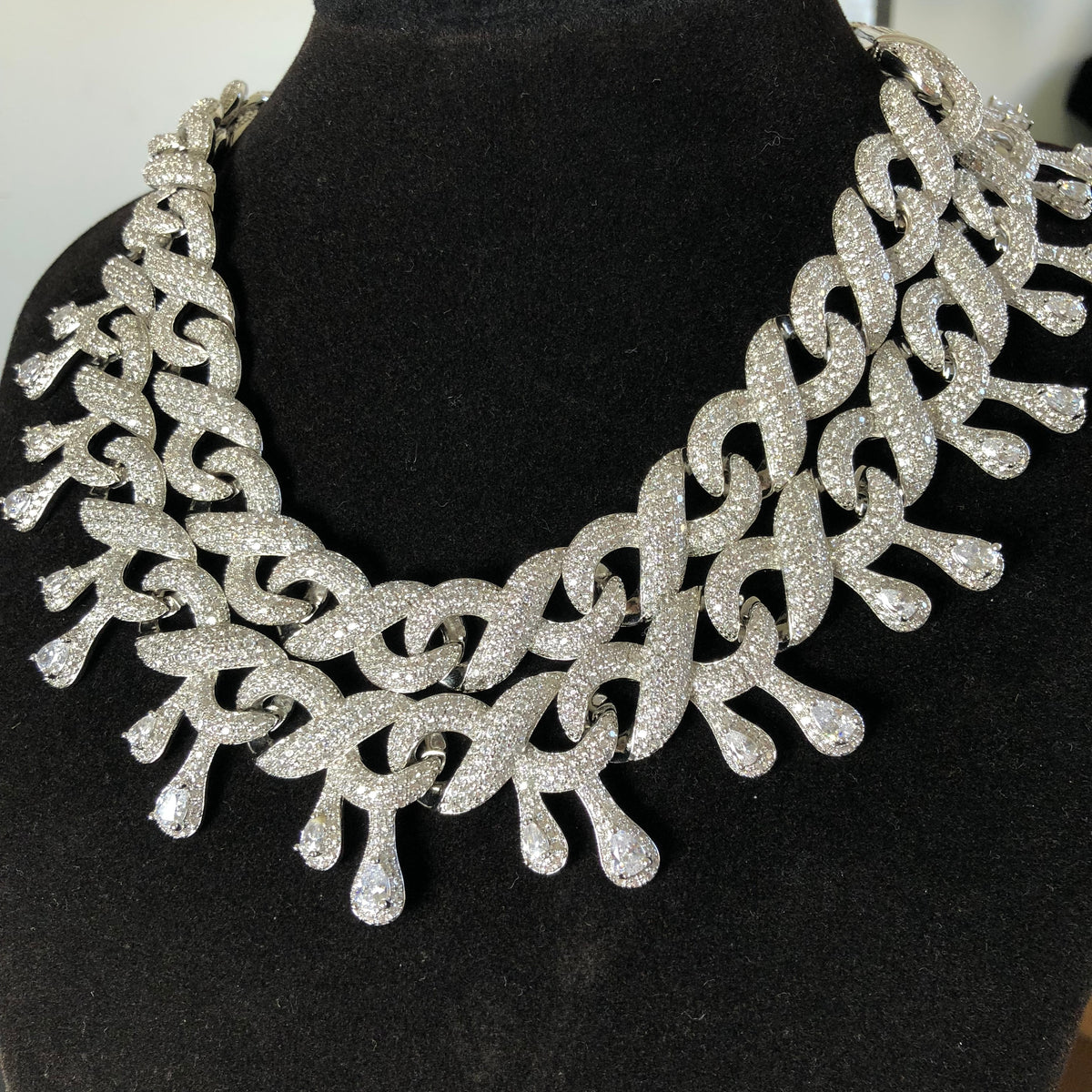 water drop chain - RIGHTOUTFIT