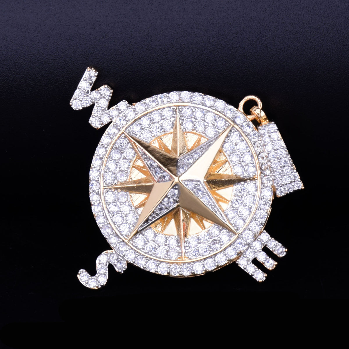 Compass Shape  Pendants  with Chain - RIGHTOUTFIT