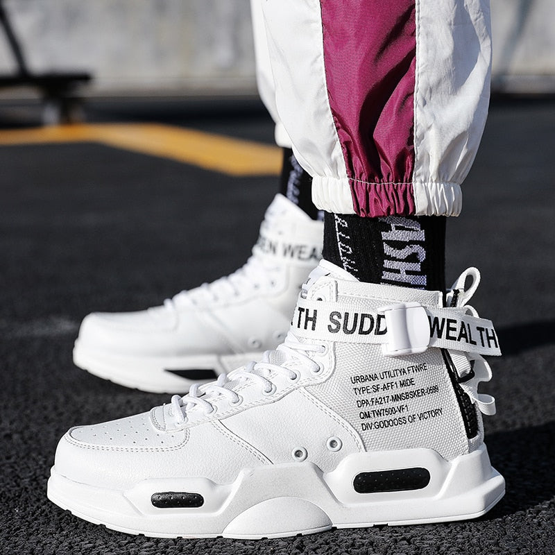 Essence Sneaker - RIGHTOUTFIT