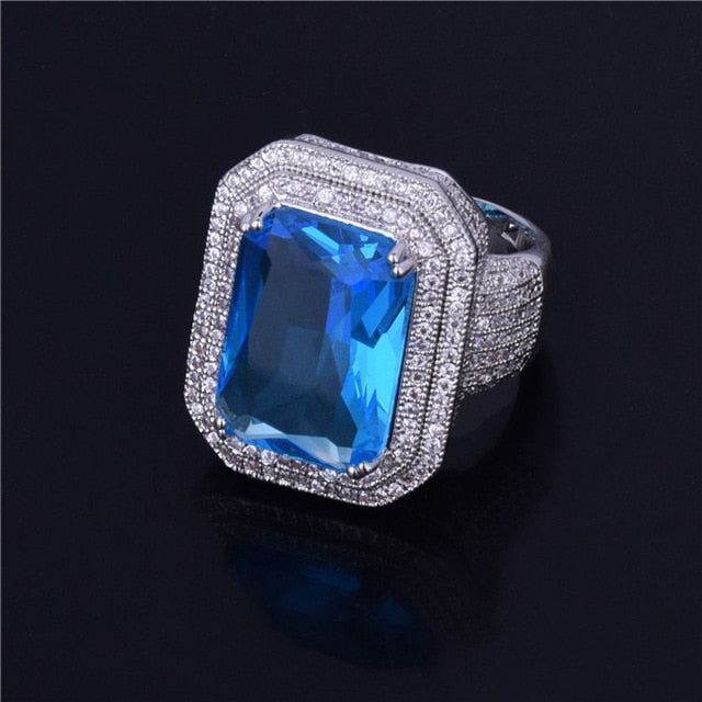Gem Iced Ring - RIGHTOUTFIT