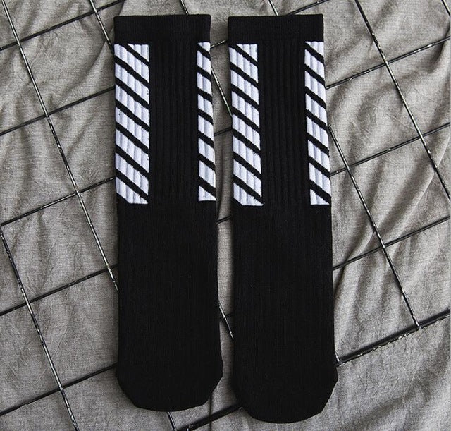 Slash Striped Socks - RIGHTOUTFIT