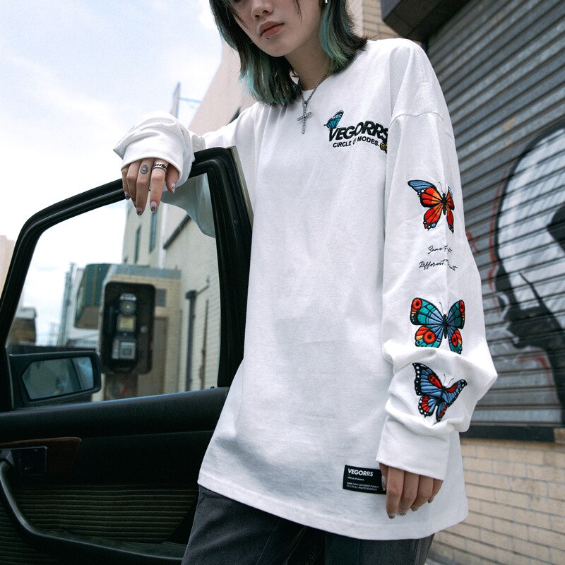 Vegorrs Butterfly Embroidered Sweatshirt