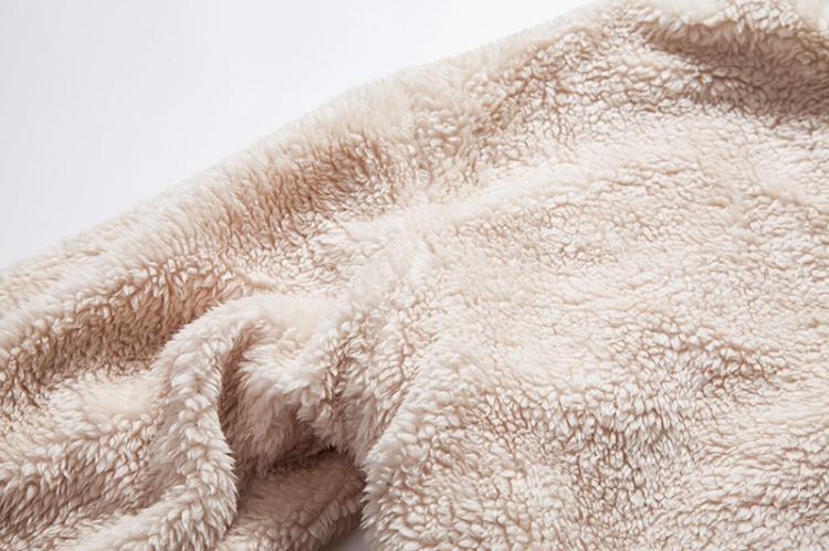 Plush hoodie - RIGHTOUTFIT