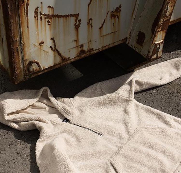 Plush hoodie - RIGHTOUTFIT