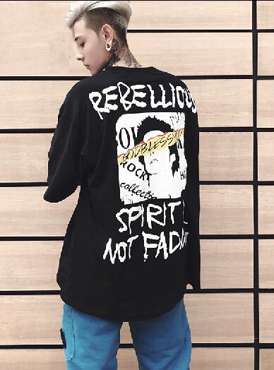 Rebellion T-shirt - RIGHTOUTFIT